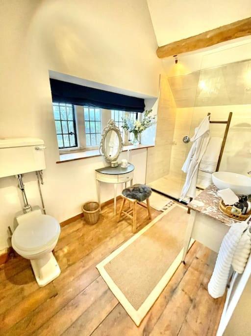 Fordview Cottage Is Full Of Cotwolds Charm アッパー・スローター エクステリア 写真