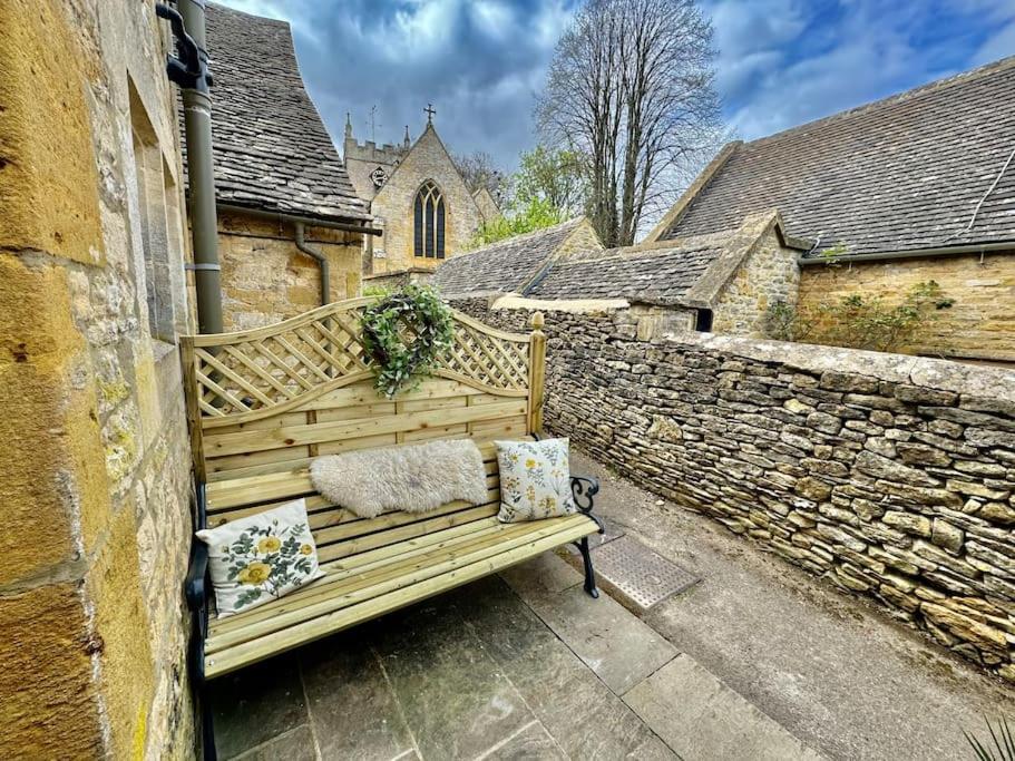 Fordview Cottage Is Full Of Cotwolds Charm アッパー・スローター エクステリア 写真